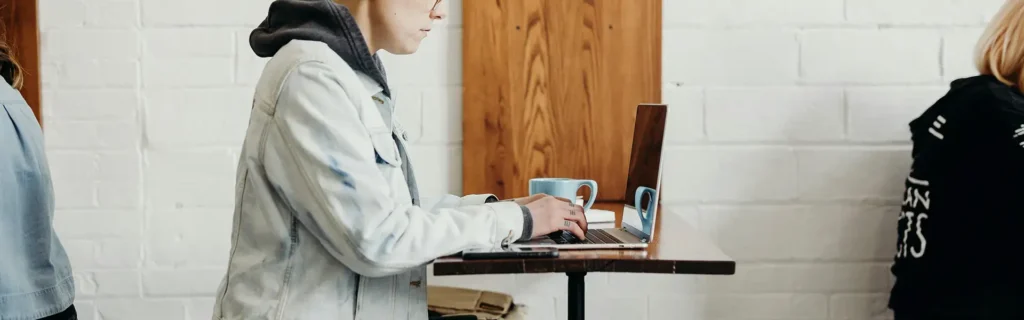 digital nomad working